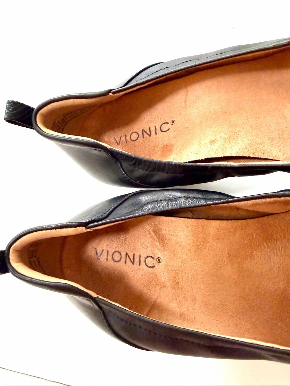Vionic Jacey Black Leather Wedge Shoes Size 10 Slip-on Arch Support Ballet-flat
